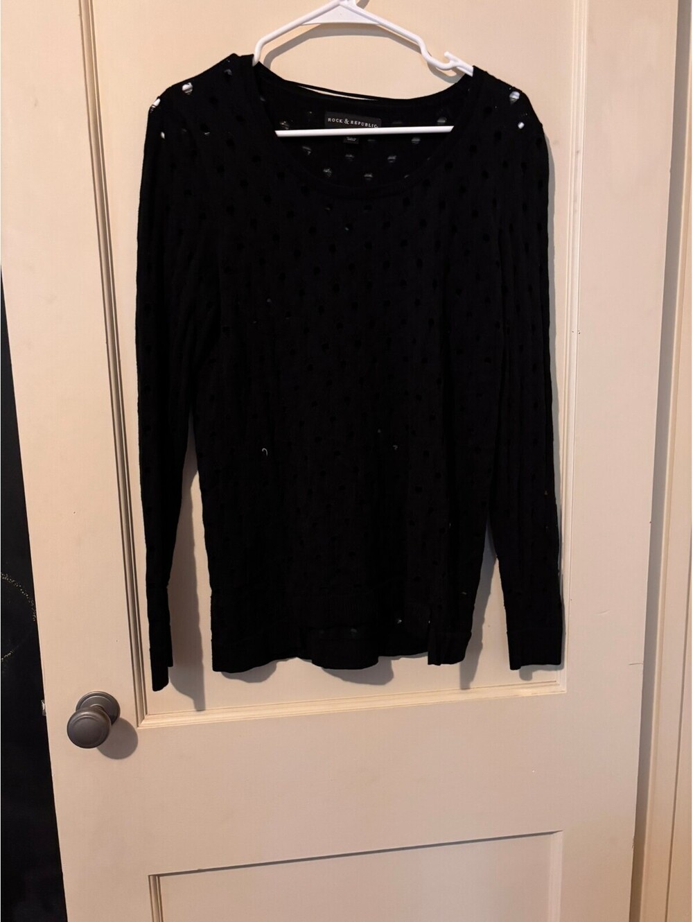 Rock & Republic Black Long Sleeve Eyelet Sweater Size S - Picture 1 of 3